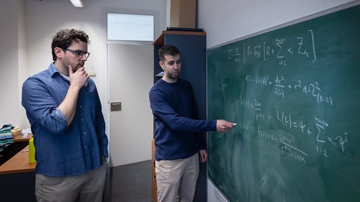 Pablo Bueno and Pablo Cano, ICCUB researchers