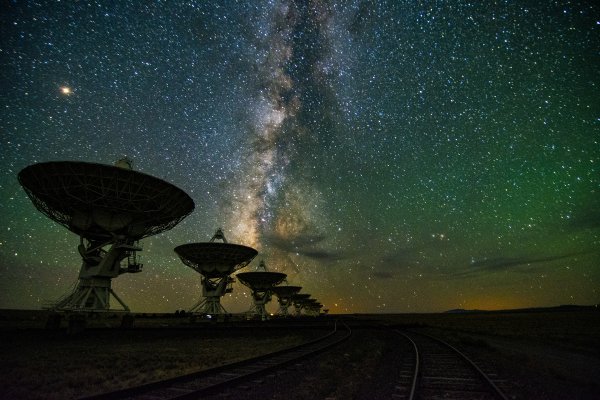 VLA Telescope and the Milky Way