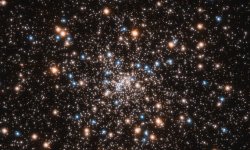 Scientists have found strong evidence that supermassive stars existed within globular clusters when they formed 13 billion years ago. Here, an image of the globular cluster M13, 22 000 light years from Earth, consisting of a million stars squeezed into a space 150 light years across. 