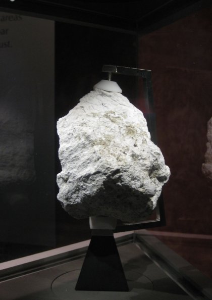 Roca lunar